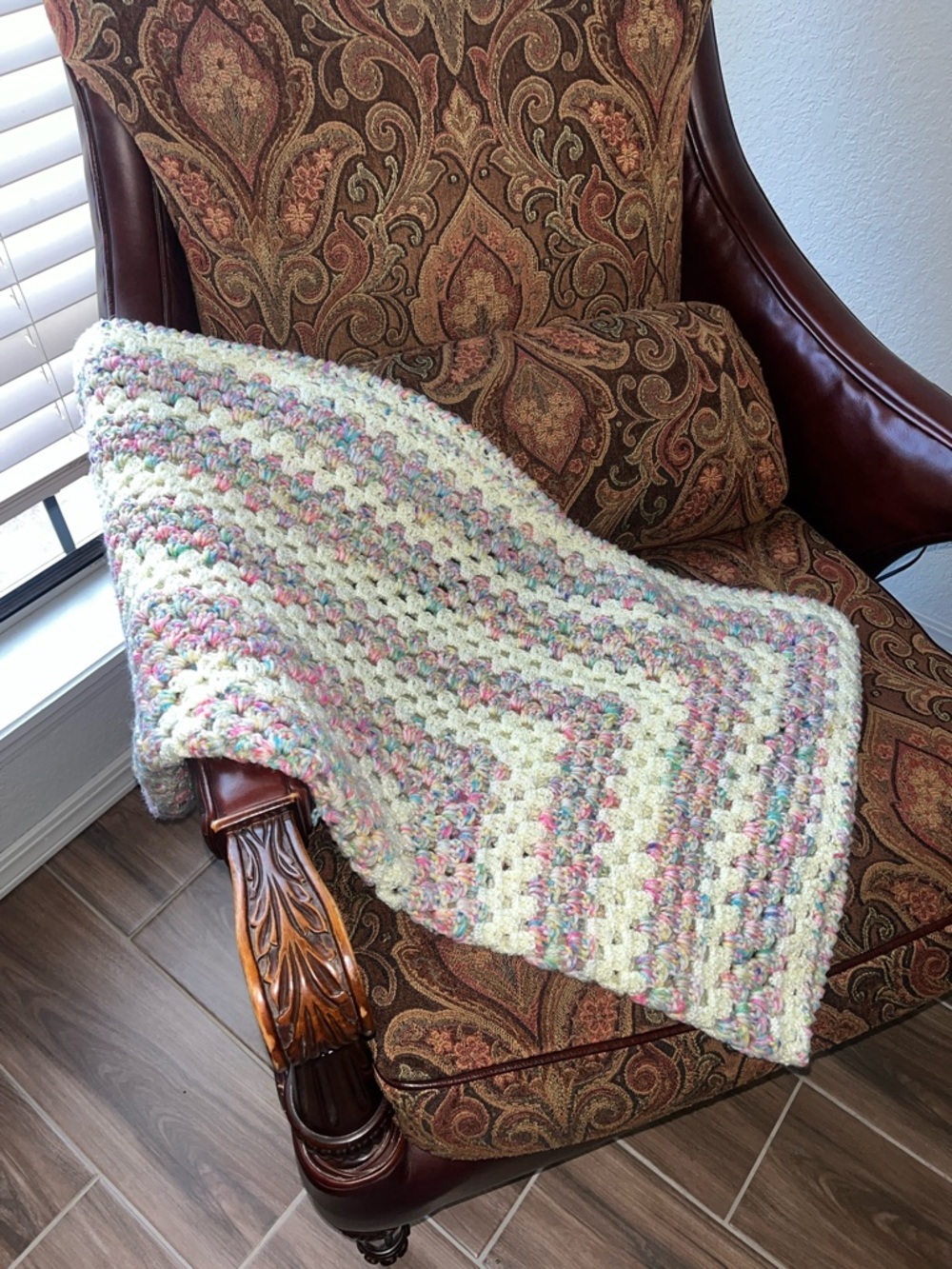 Cozy Cream Crochet Throw with Pastel Speckle
